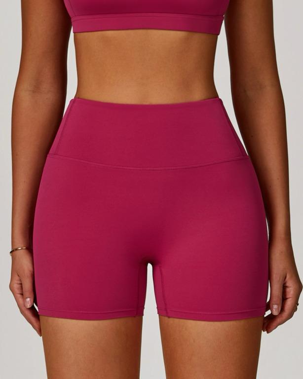 buttery-soft, sculpting, and designed to lift naturally. High-waisted support with invisible contour shaping. Perfect for training, yoga, or daily movement.